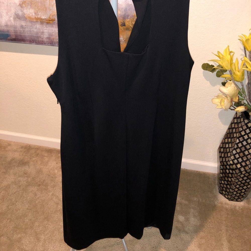 Bodycon dress - Picture 7 of 9